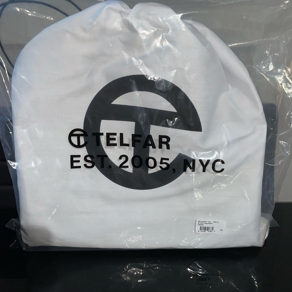 Moose Knuckle X Telfar Puffer Bag - Picture 11 of 11